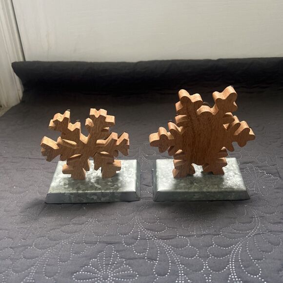 Snowflake Galvanized Metal Stocking Holder Set of 2 Christmas Holiday Farmhouse - Picture 3 of 8